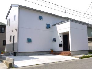 慎ましく暮らす省エネ住宅