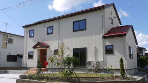 ノスタルアートな2世帯住宅