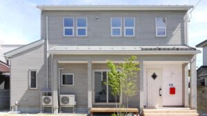 ウッドデッキのある家