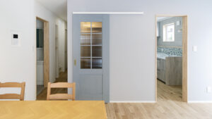 レトロクラシックな規格住宅『ハコトラ』