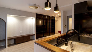 キッチン大移動で対面式にリノベ